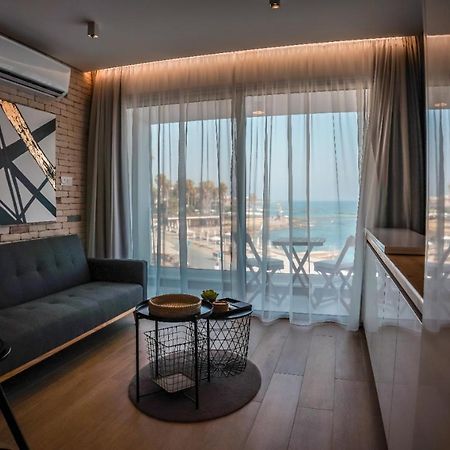 Cosea Living: Seaside Luxury Suite In Harbour 107A Paphos Extérieur photo