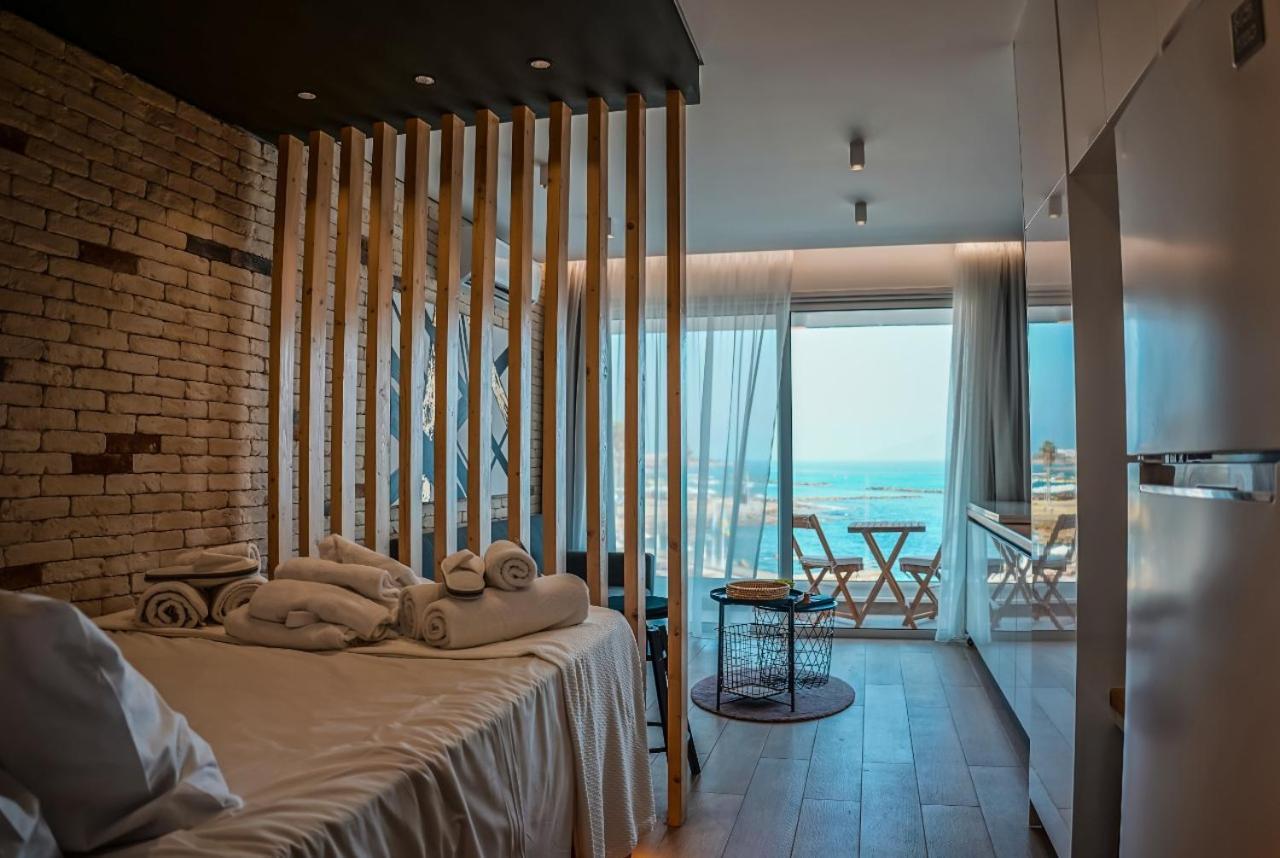 Cosea Living: Seaside Luxury Suite In Harbour 107A Paphos Extérieur photo