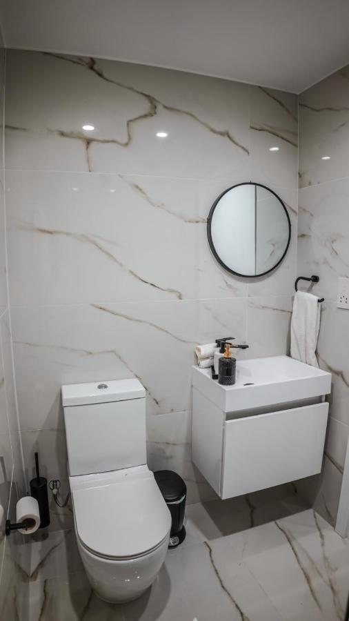 Cosea Living: Seaside Luxury Suite In Harbour 107A Paphos Extérieur photo