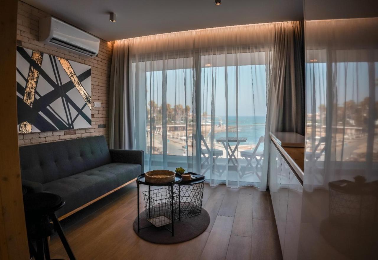 Cosea Living: Seaside Luxury Suite In Harbour 107A Paphos Extérieur photo