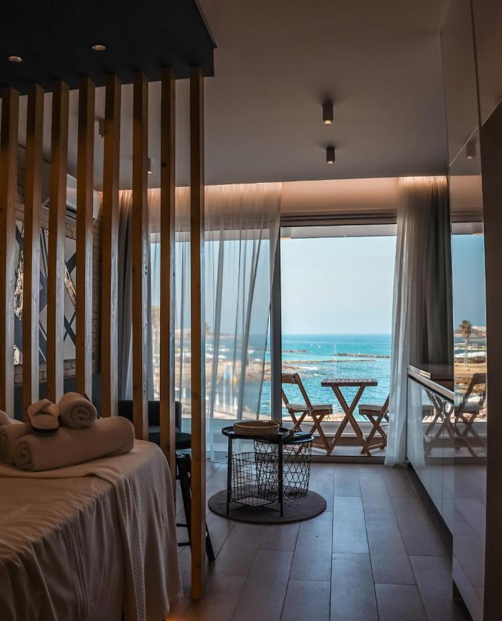 Cosea Living: Seaside Luxury Suite In Harbour 107A Paphos Extérieur photo