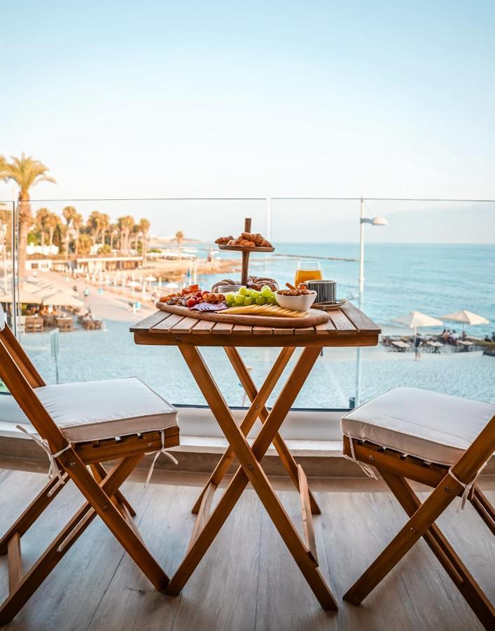 Cosea Living: Seaside Luxury Suite In Harbour 107A Paphos Extérieur photo